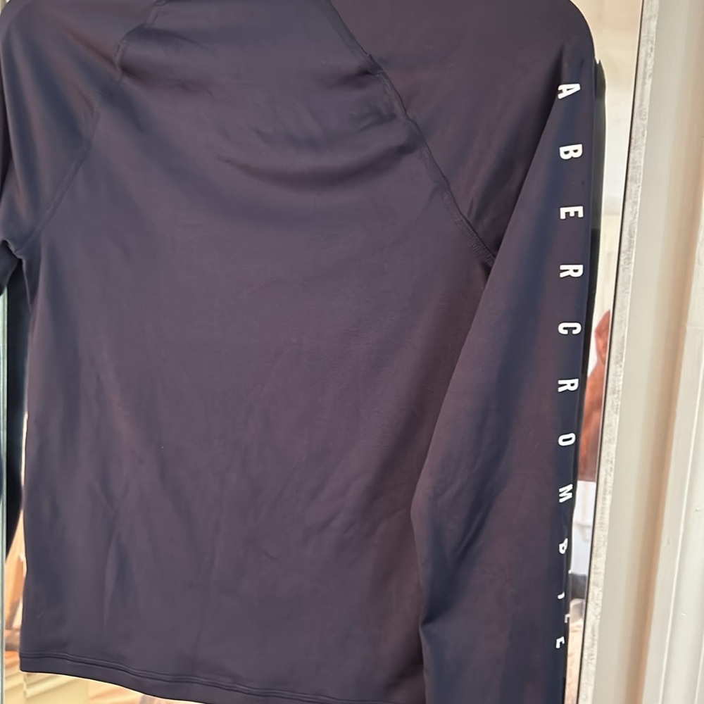 Abercrombie Rashguard - Picture 2 of 2